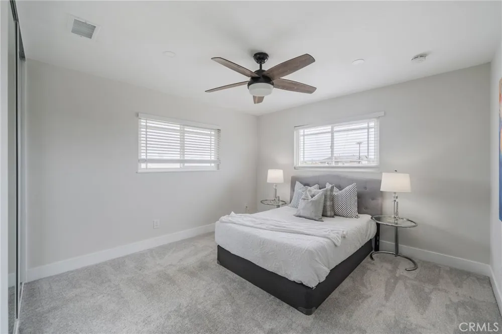 17661 Still Harbor Huntington Beach, CA 92647
