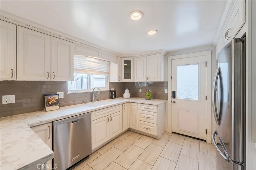17661 Still Harbor Huntington Beach, CA 92647