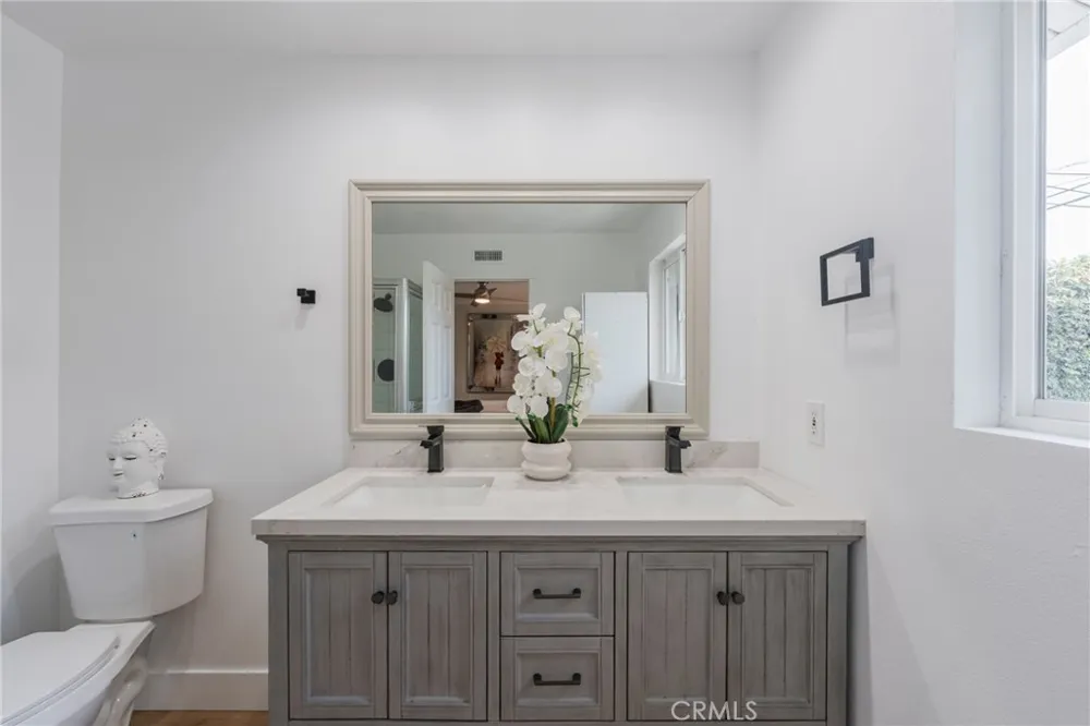 17661 Still Harbor Huntington Beach, CA 92647