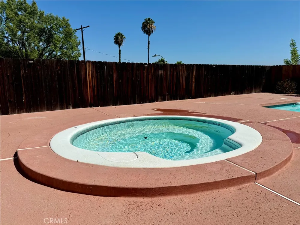 23900 Pentland West Hills, CA 91307