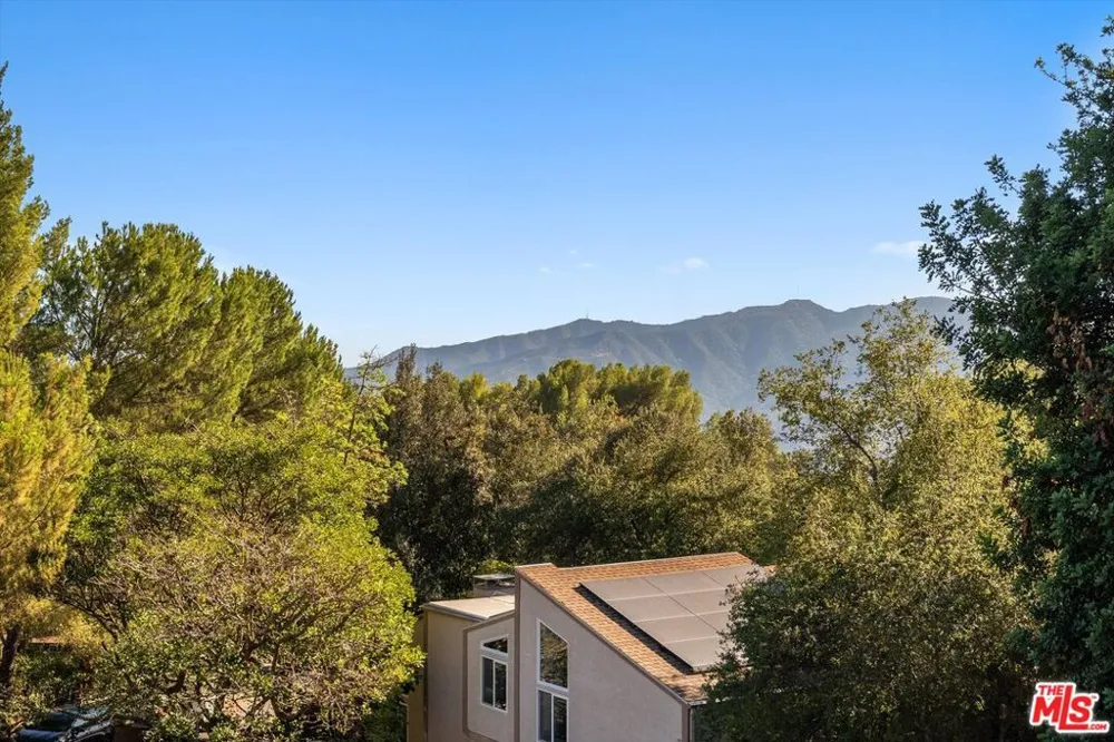 5514 Canyonside Road La Crescenta, CA 91214
