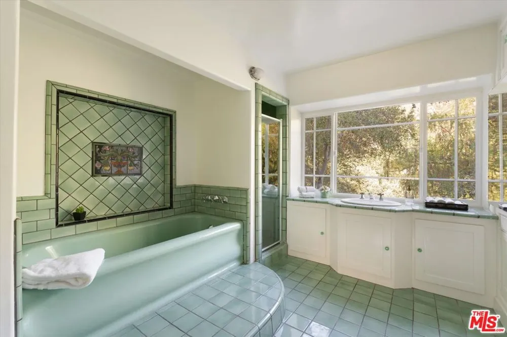 5514 Canyonside Road La Crescenta, CA 91214