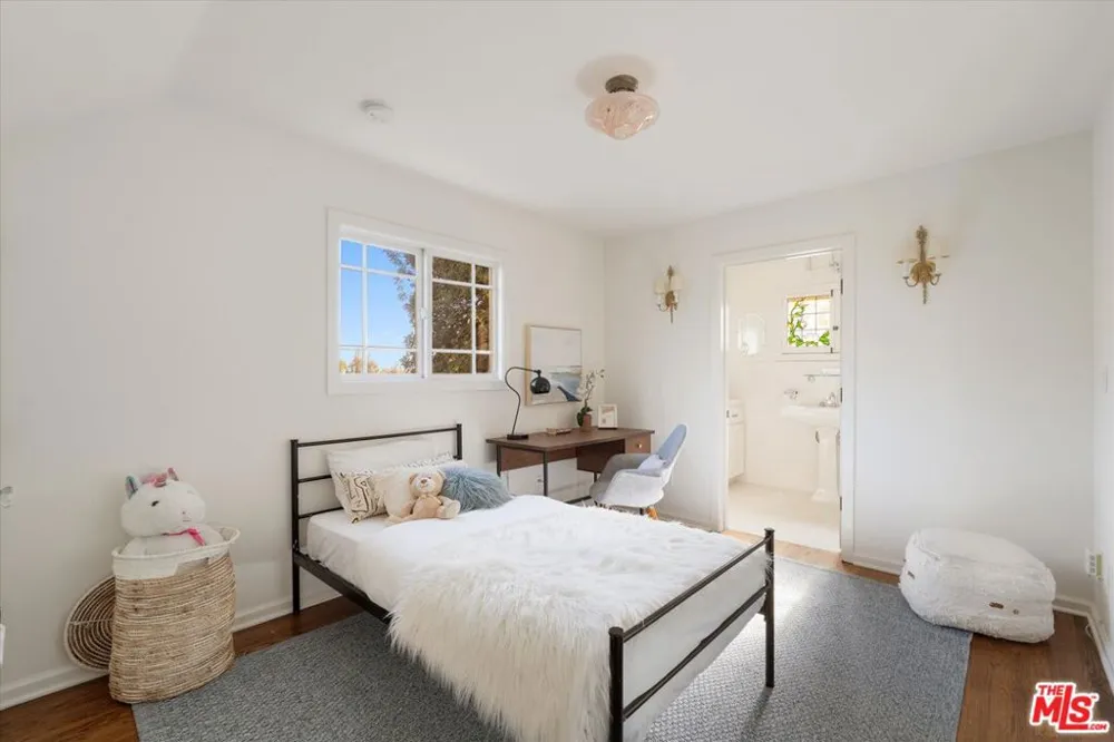 5514 Canyonside Road La Crescenta, CA 91214