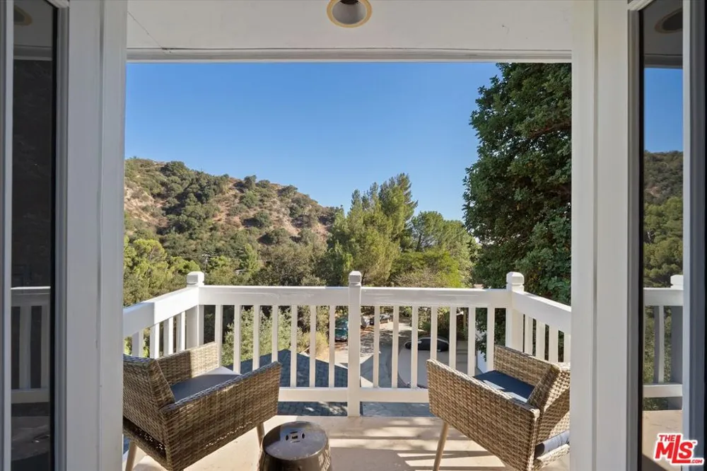 5514 Canyonside Road La Crescenta, CA 91214