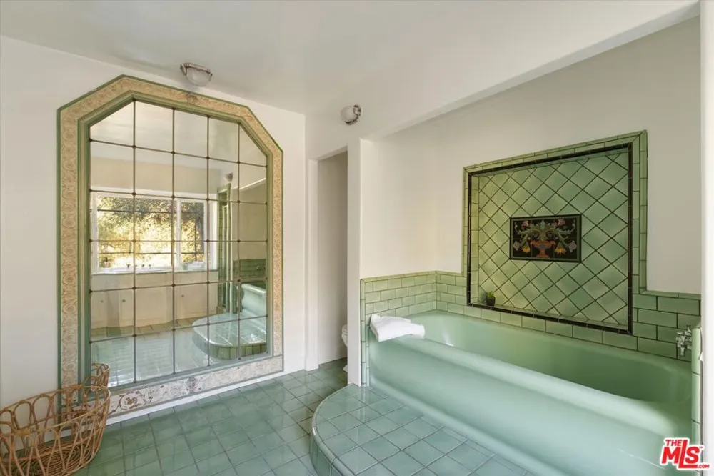 5514 Canyonside Road La Crescenta, CA 91214
