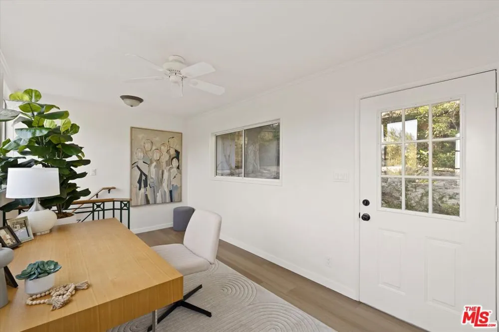 5514 Canyonside Road La Crescenta, CA 91214