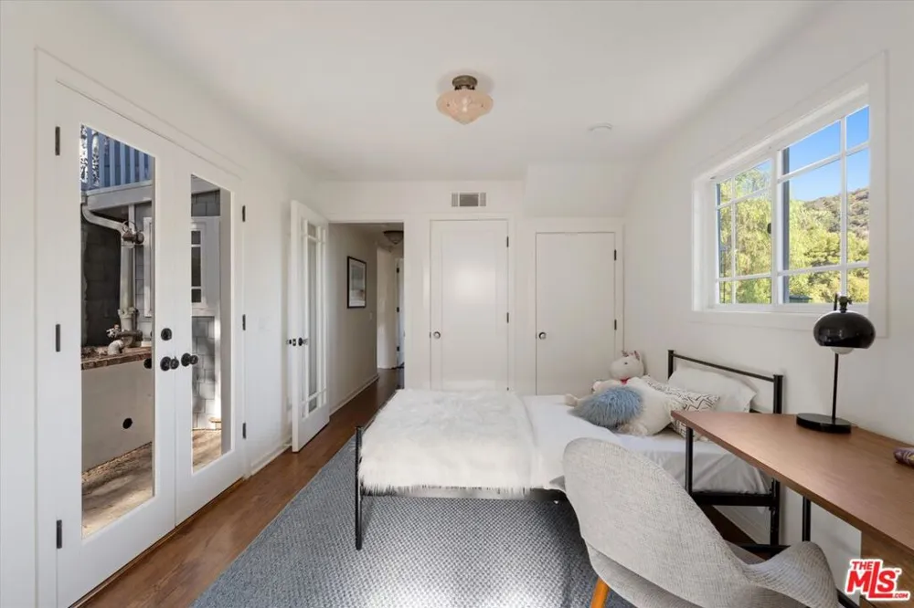 5514 Canyonside Road La Crescenta, CA 91214