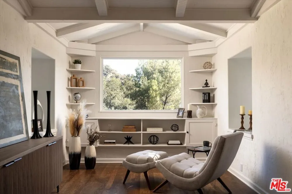5514 Canyonside Road La Crescenta, CA 91214