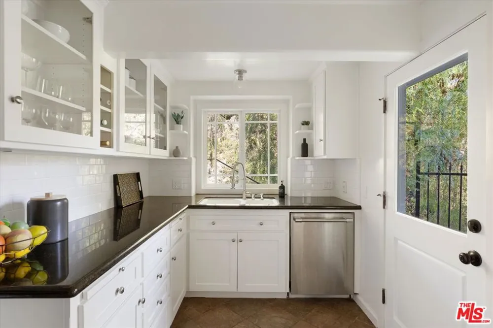 5514 Canyonside Road La Crescenta, CA 91214