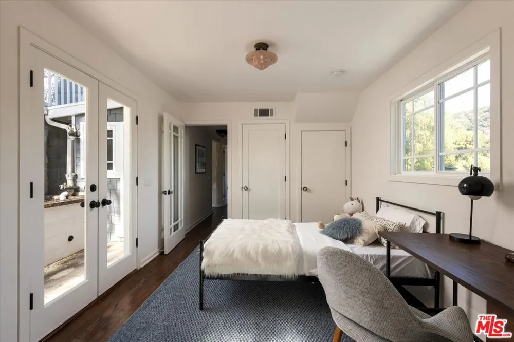 5514 Canyonside Road La Crescenta, CA 91214