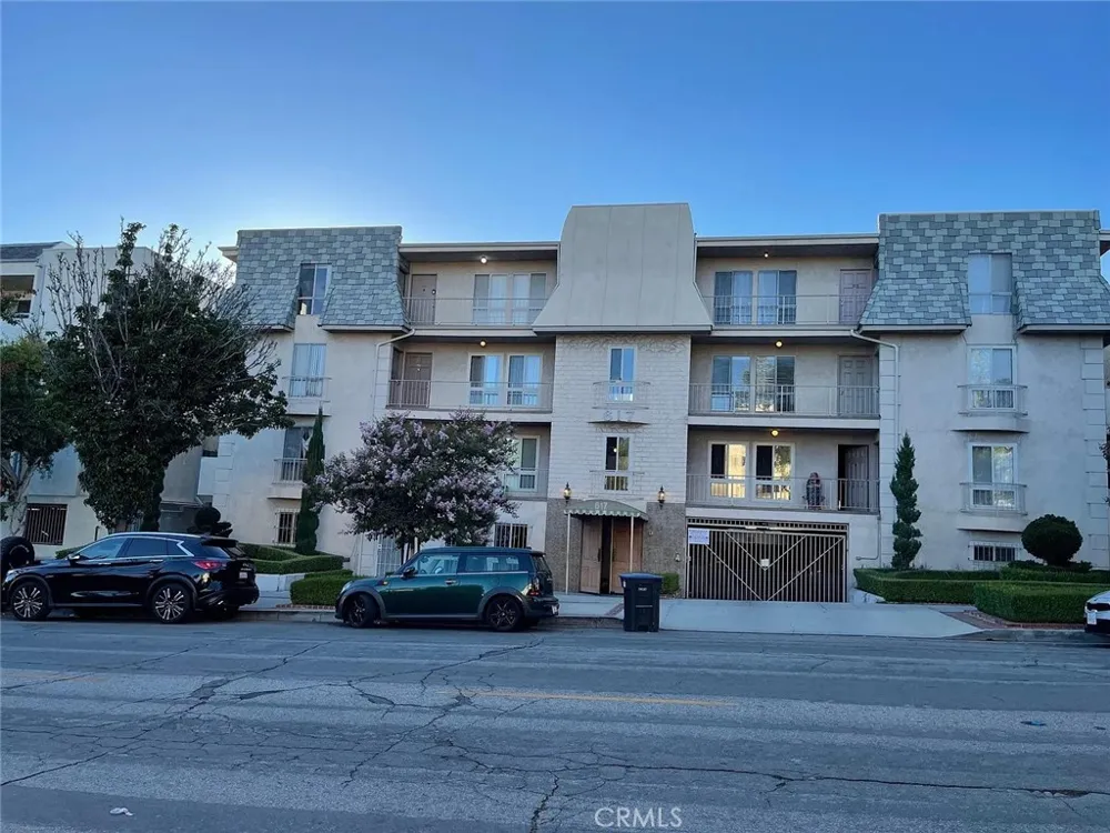 617 E Angeleno #301 Burbank, CA 91501