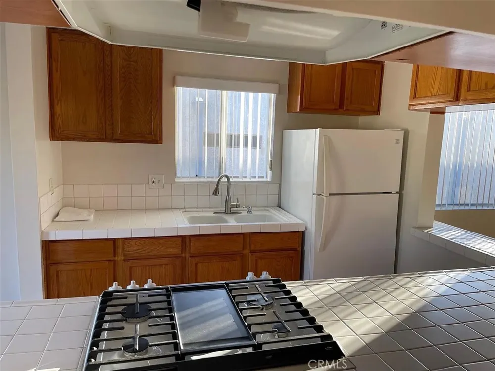 617 E Angeleno #301 Burbank, CA 91501