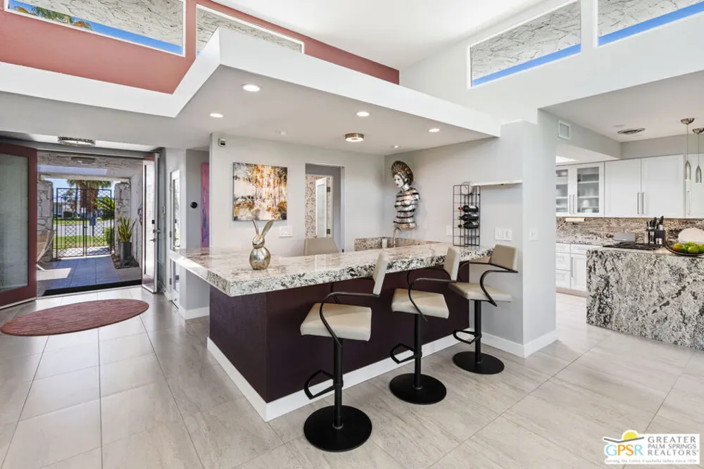 1566 Cabildo Circle Palm Springs, CA 92264