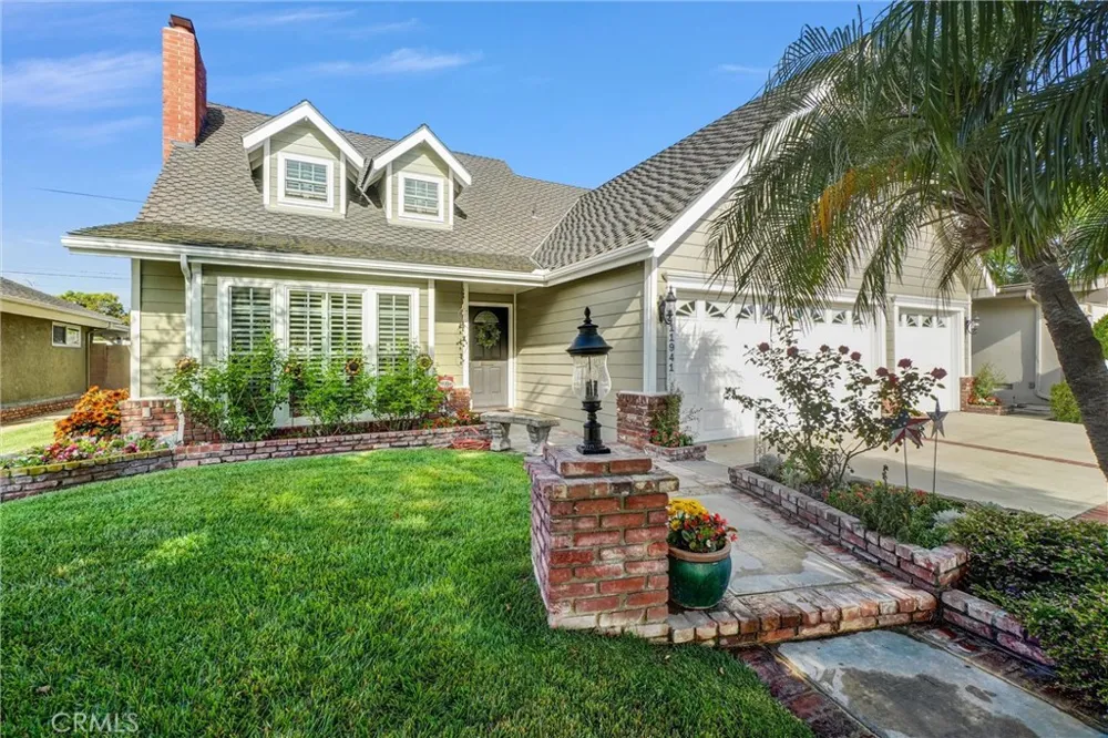 11941 Paseo Bonita Los Alamitos, CA 90720