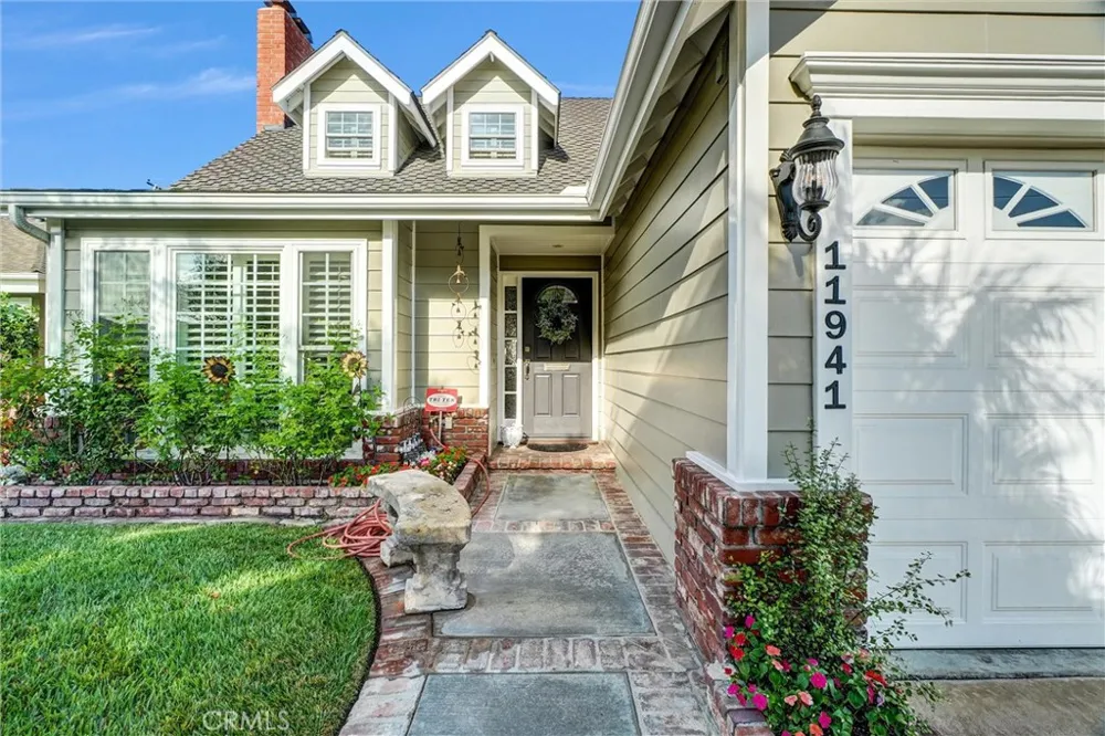 11941 Paseo Bonita Los Alamitos, CA 90720