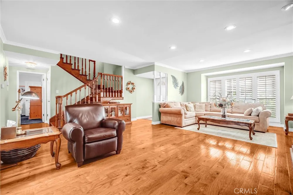 11941 Paseo Bonita Los Alamitos, CA 90720