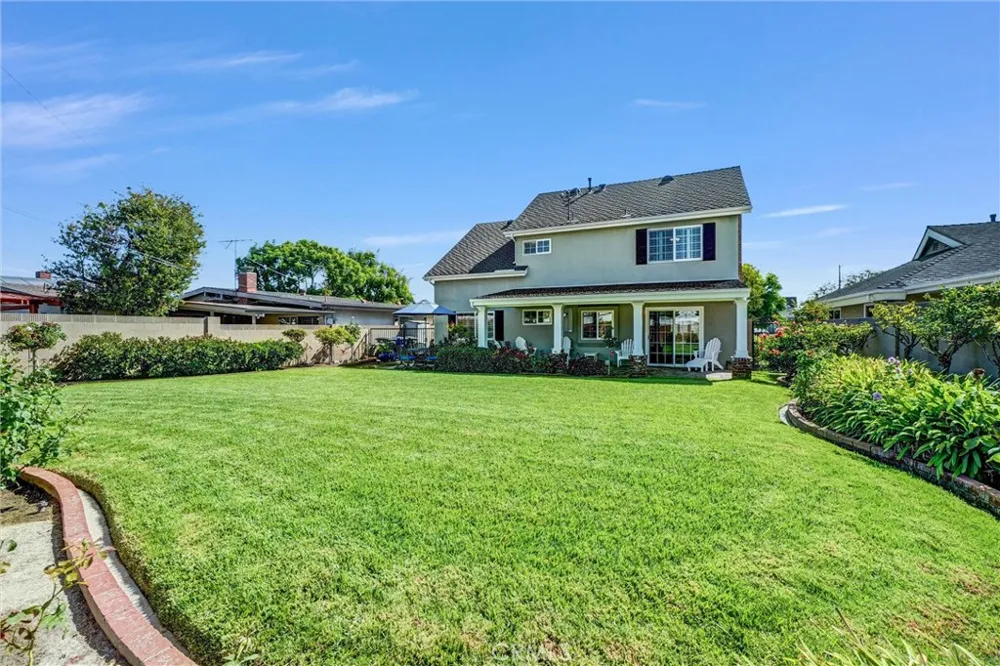 11941 Paseo Bonita Los Alamitos, CA 90720
