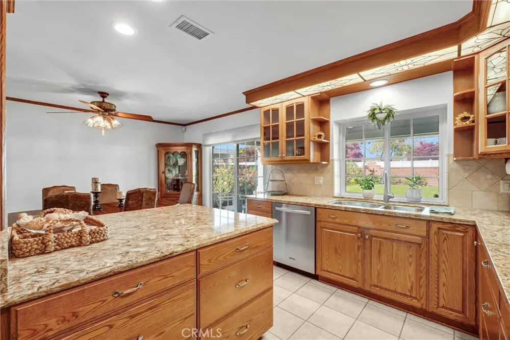 11941 Paseo Bonita Los Alamitos, CA 90720