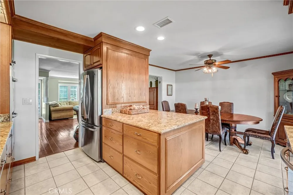 11941 Paseo Bonita Los Alamitos, CA 90720