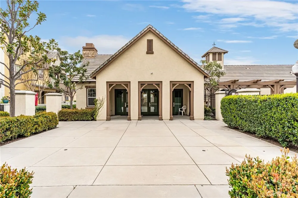 13190 Murano Chino, CA 91710