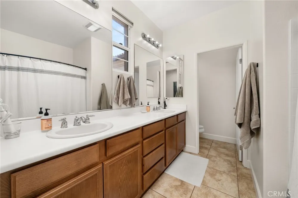 13190 Murano Chino, CA 91710