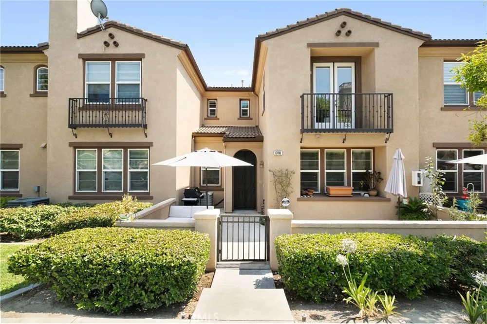 13190 Murano Chino, CA 91710