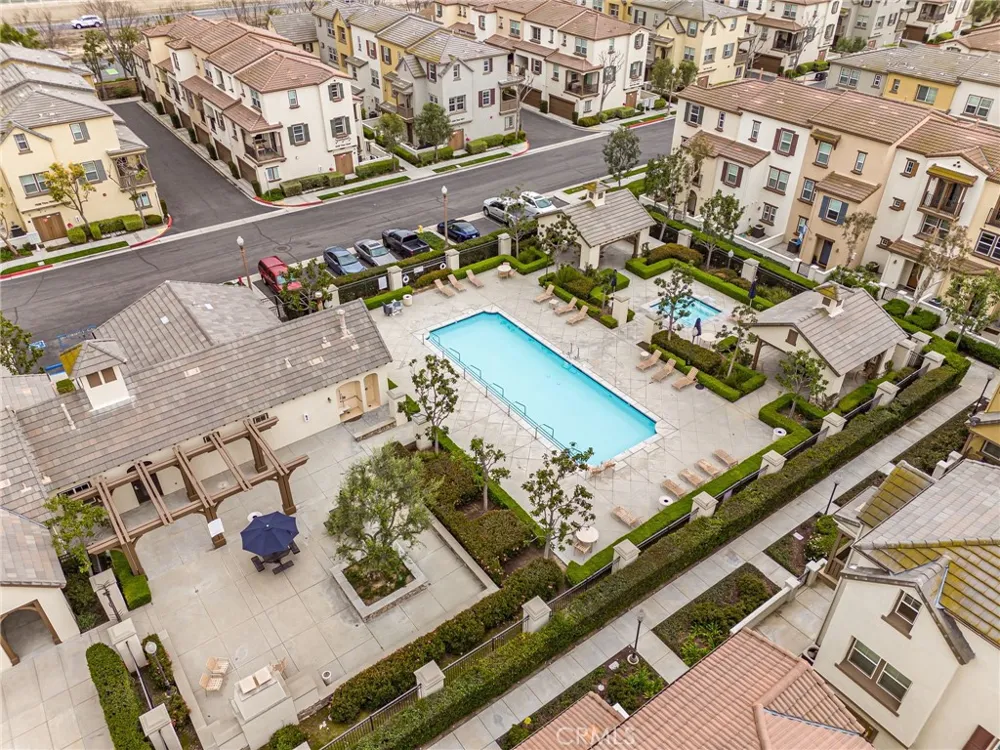 13190 Murano Chino, CA 91710