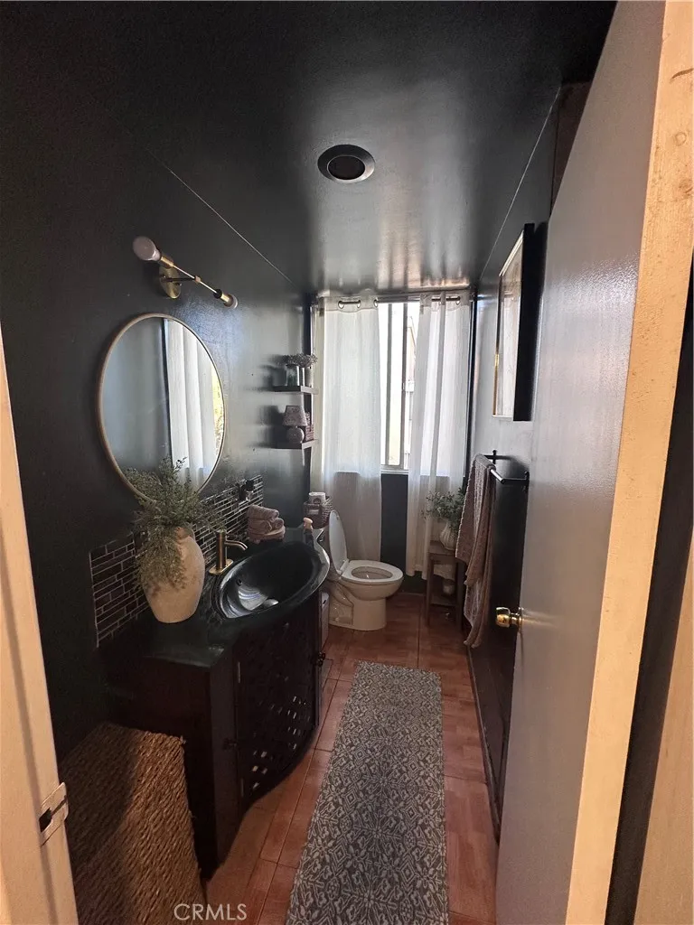 6979 Palm Court #211C Riverside, CA 92506