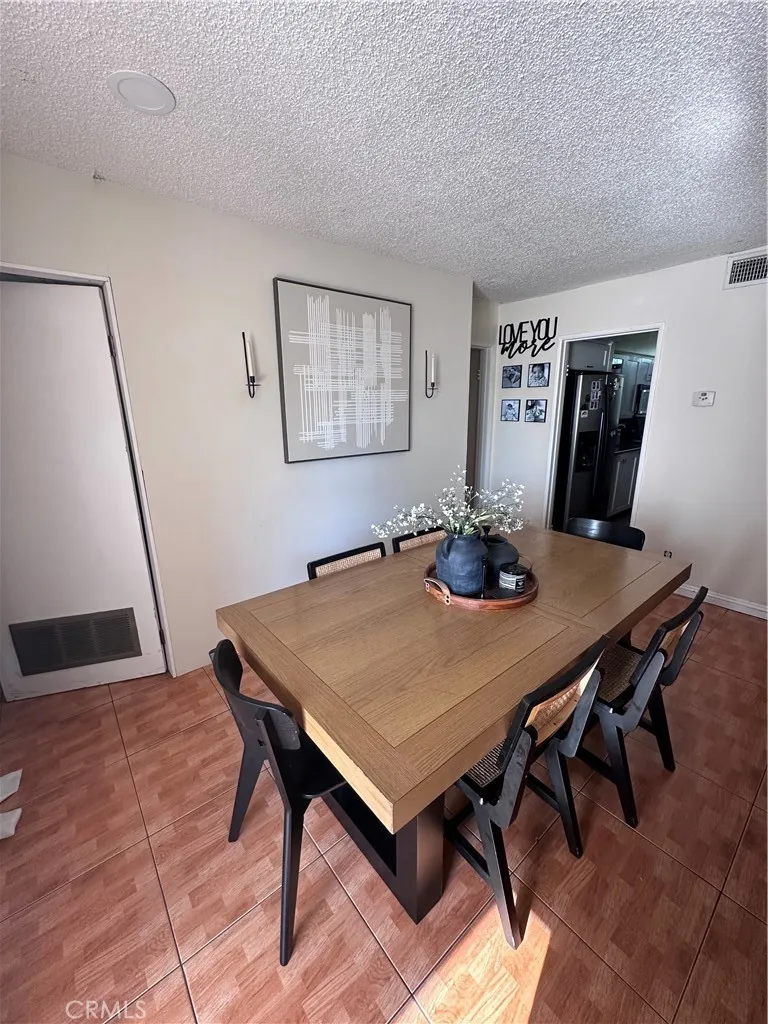 6979 Palm Court #211C Riverside, CA 92506