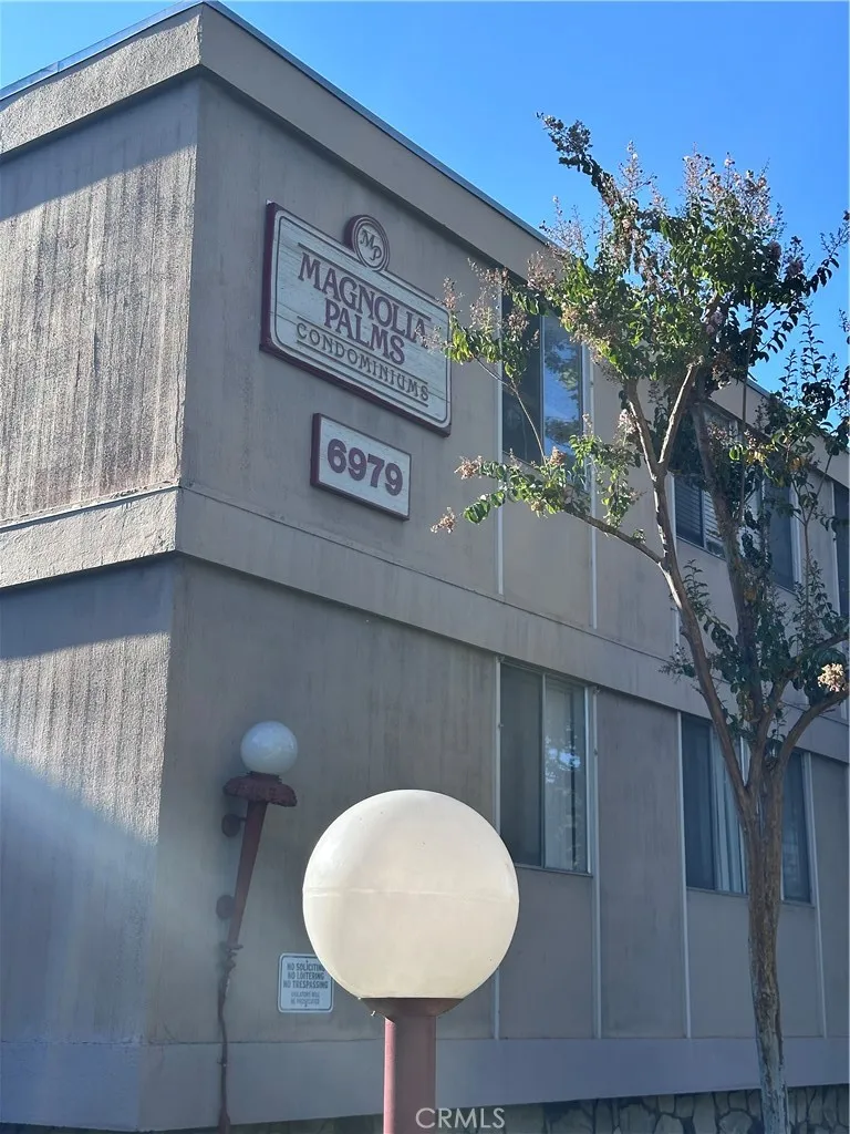 6979 Palm Court #211C Riverside, CA 92506