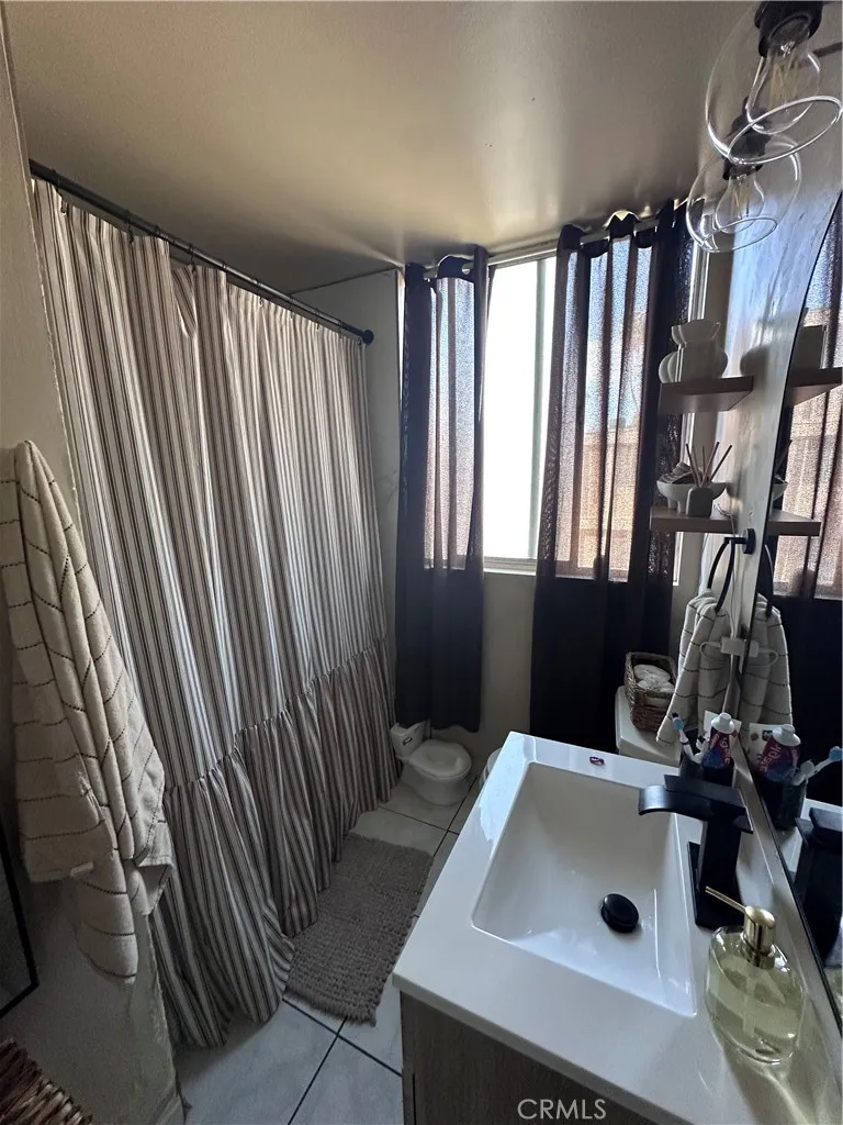 6979 Palm Court #211C Riverside, CA 92506