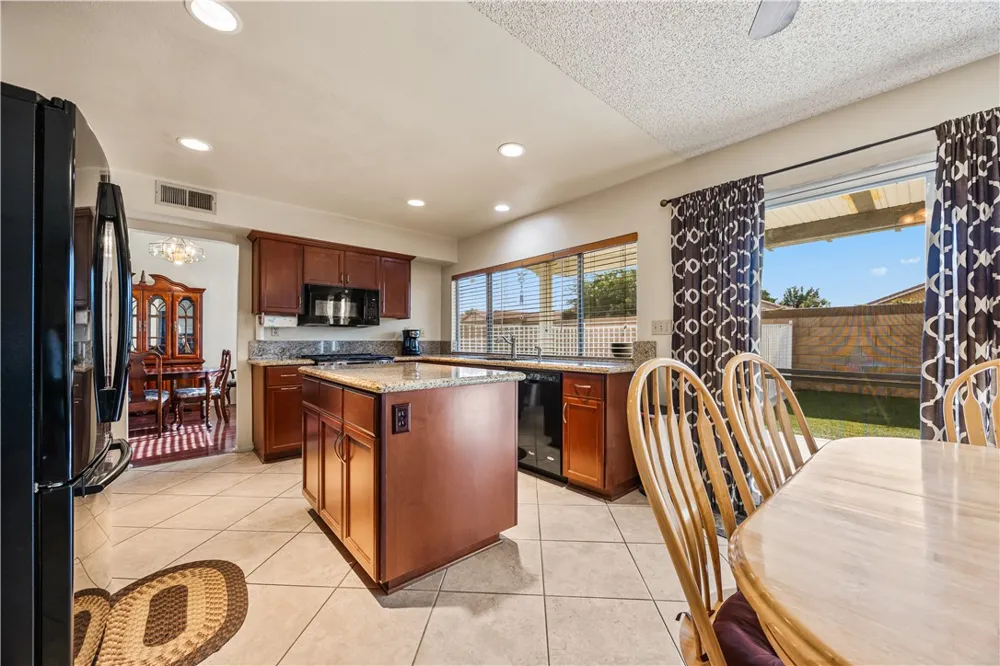 12796 Kern River Road Victorville, CA 92392