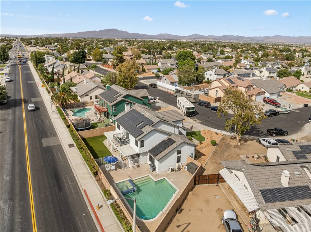 12796 Kern River Road Victorville, CA 92392