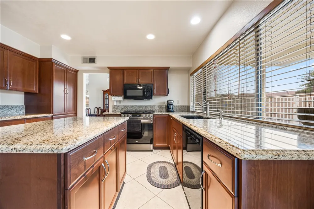 12796 Kern River Road Victorville, CA 92392