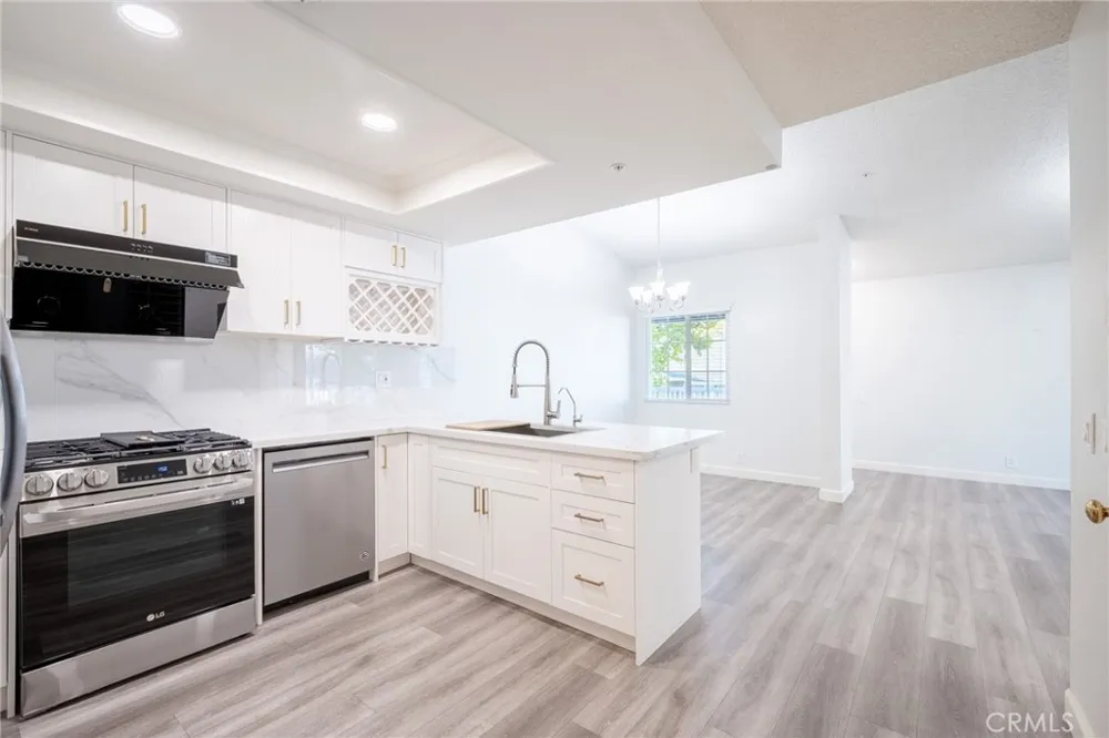 1756 Shady Oaks Court Azusa, CA 91702