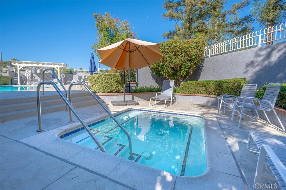 1756 Shady Oaks Court Azusa, CA 91702