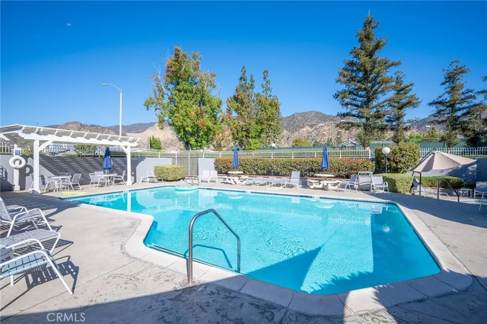 1756 Shady Oaks Court Azusa, CA 91702