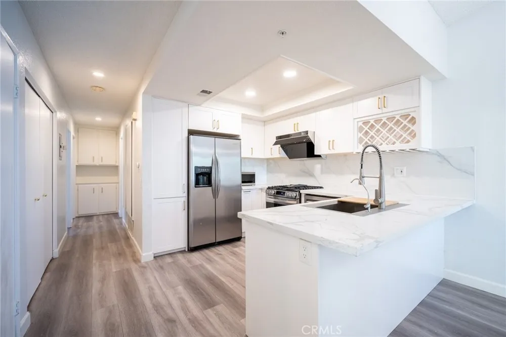 1756 Shady Oaks Court Azusa, CA 91702