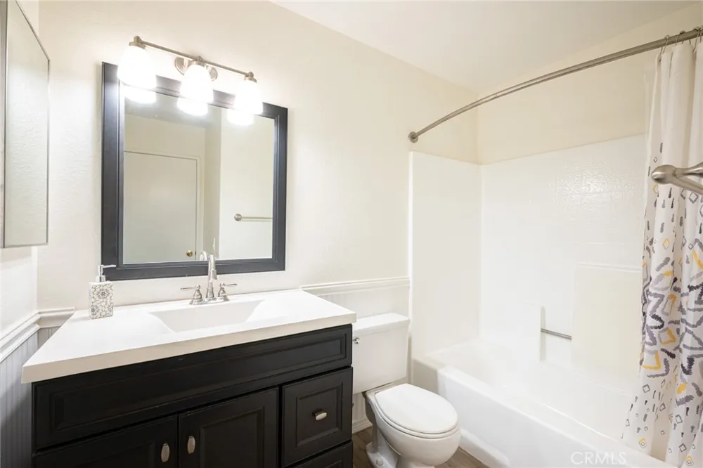 1756 Shady Oaks Court Azusa, CA 91702