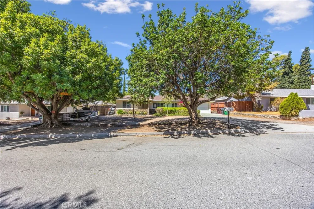 1739 Alessandro Banning, CA 92220