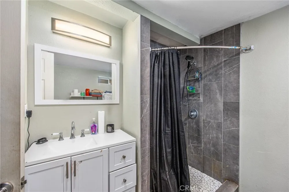 1739 Alessandro Banning, CA 92220