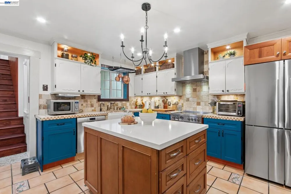 164 Miriam St Daly City, CA 94014