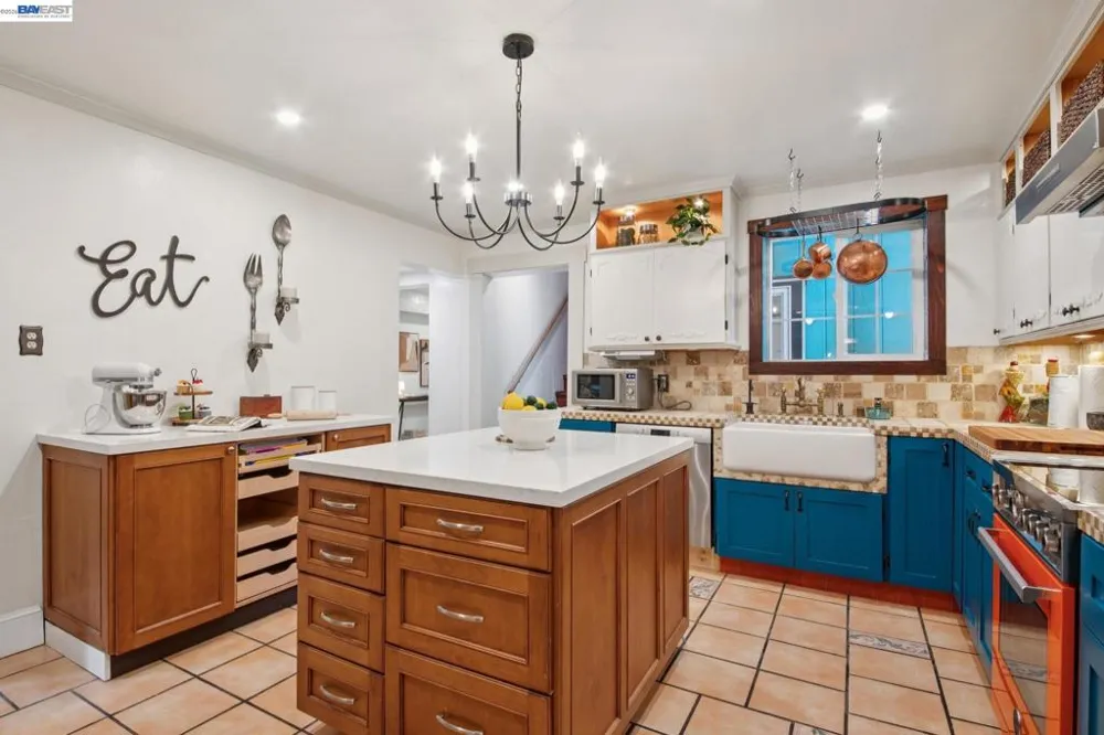 164 Miriam St Daly City, CA 94014