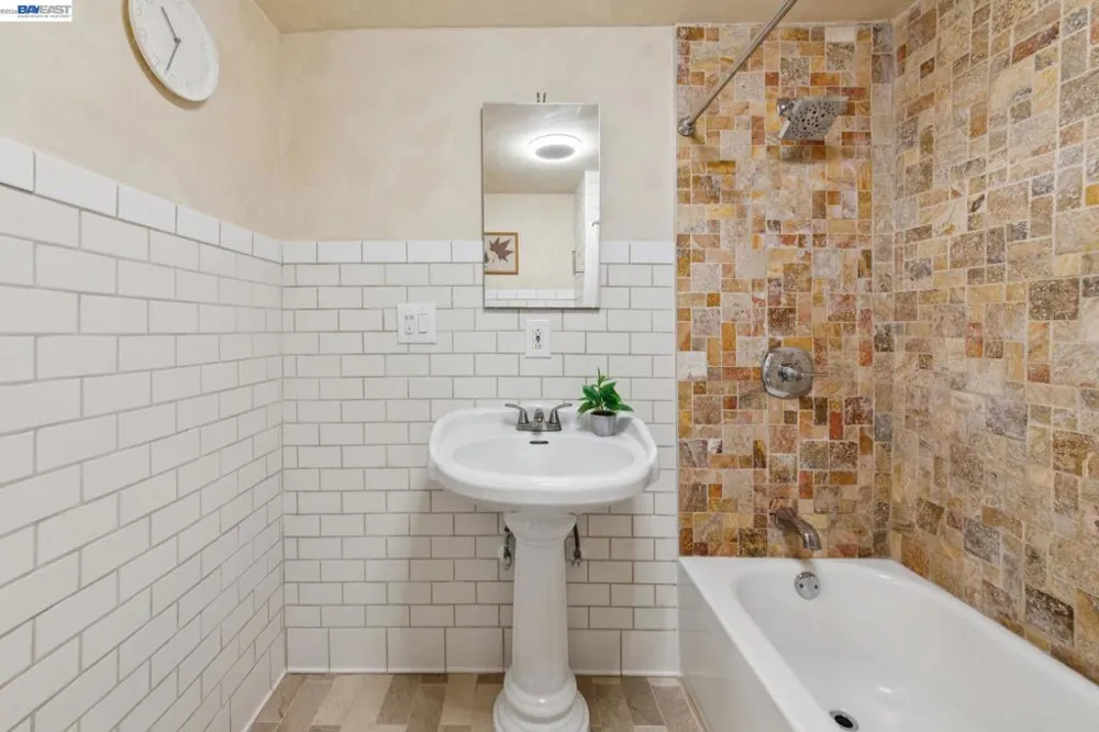 164 Miriam St Daly City, CA 94014