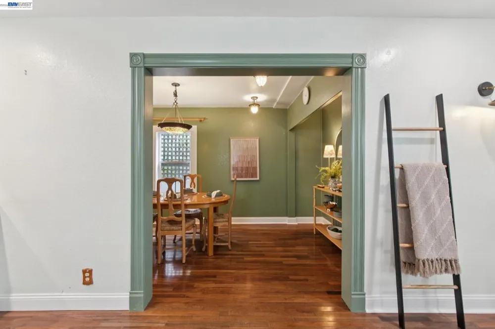 164 Miriam St Daly City, CA 94014