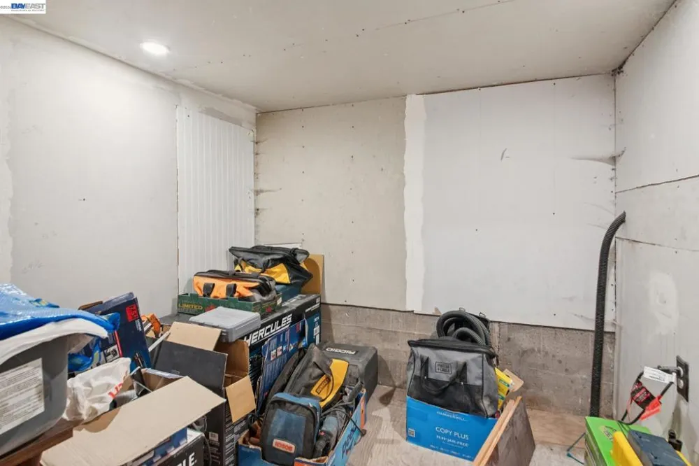 164 Miriam St Daly City, CA 94014