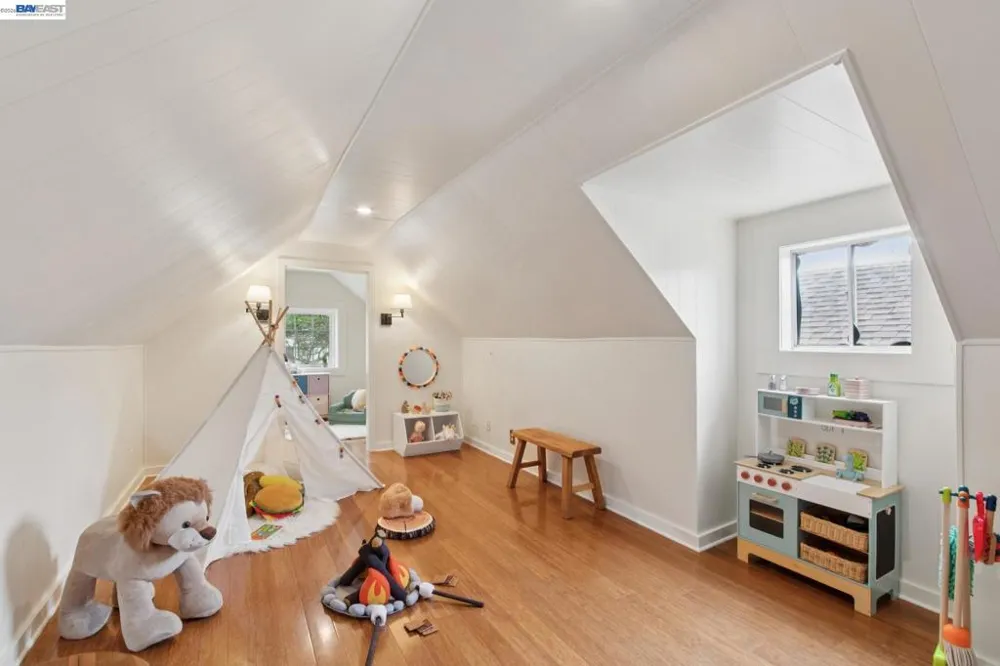 164 Miriam St Daly City, CA 94014