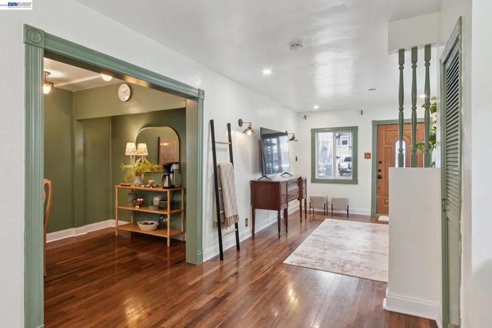 164 Miriam St Daly City, CA 94014