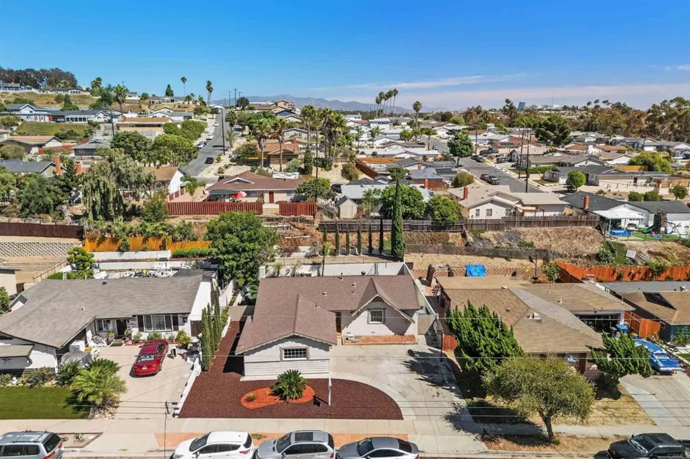 847 Halecrest Dr Chula Vista, CA 91910