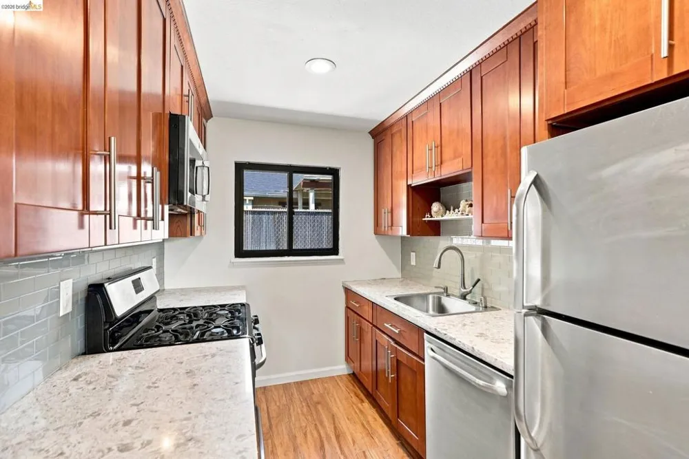 290 Shepherd Ave Hayward, CA 94544